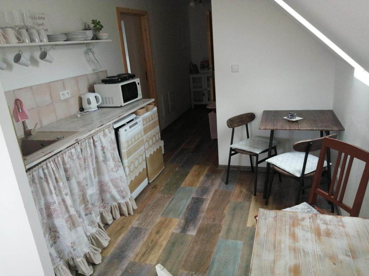 Ubytovani Otin Jindrichuv Hradec Luaran gambar